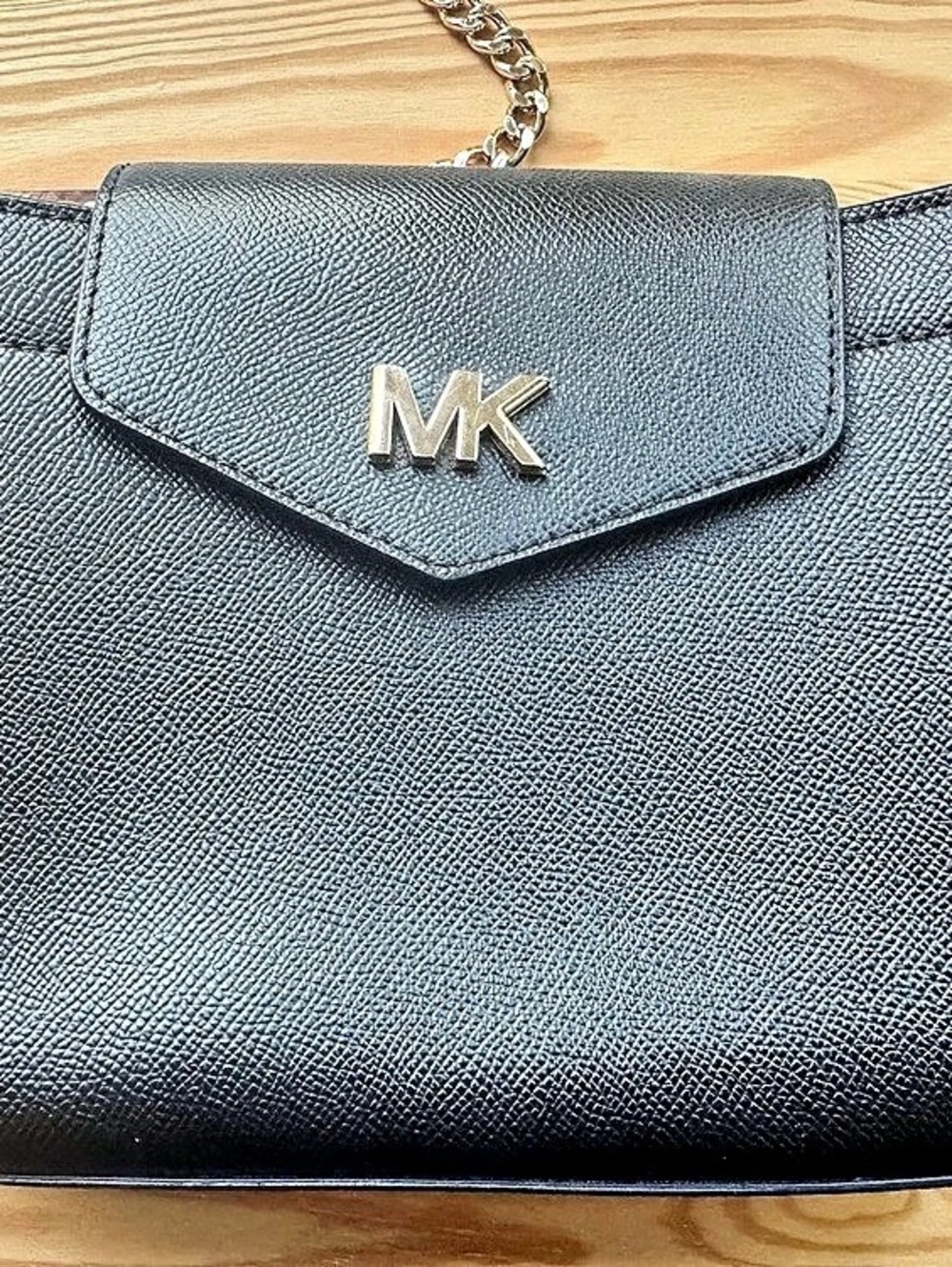 Michael Kors Small Saffiano Leather Envelope Crossbody Bag, Black